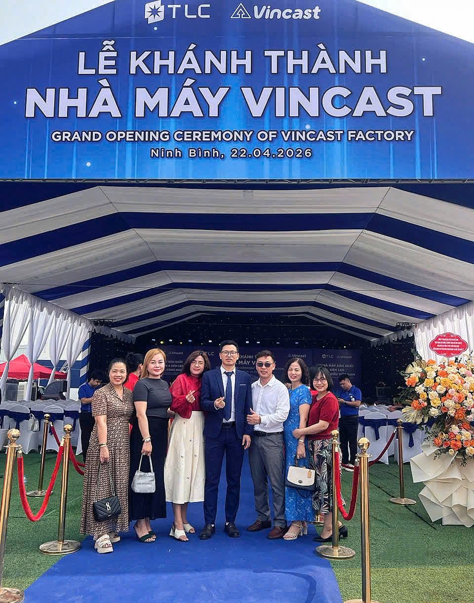 Thành viên CEO 1987 dự lễ khánh thành Vincast